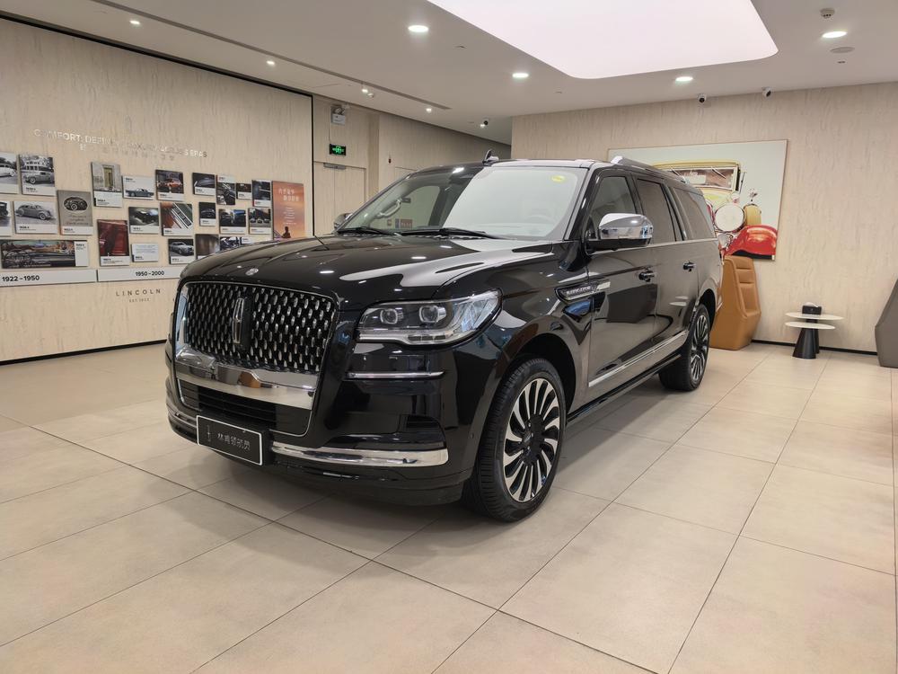Lincoln Navigator