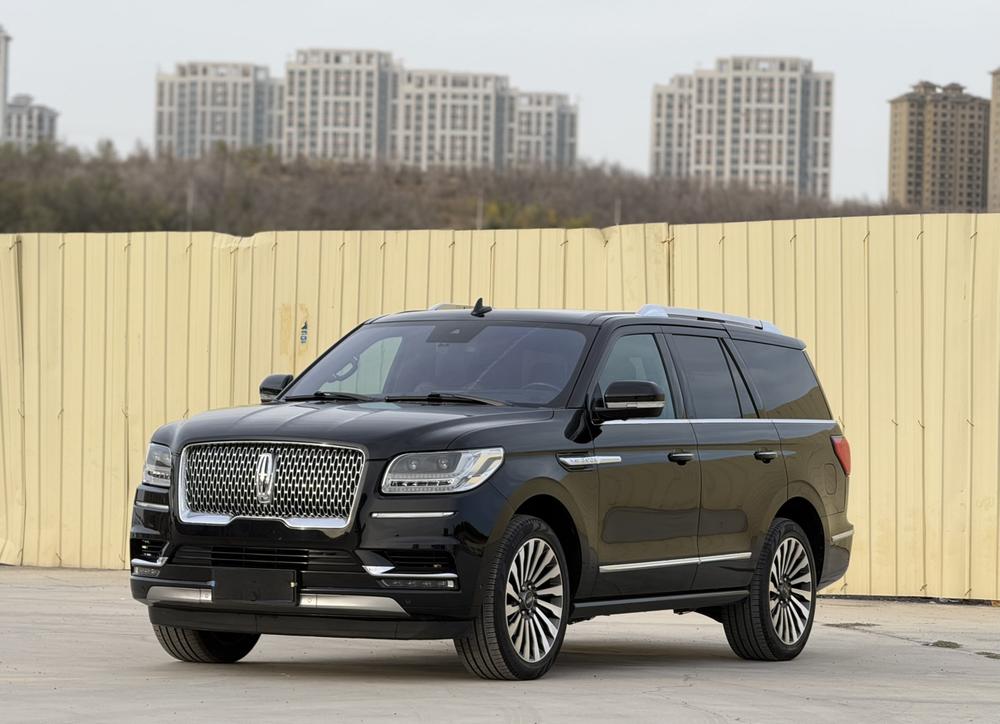 Lincoln Navigator