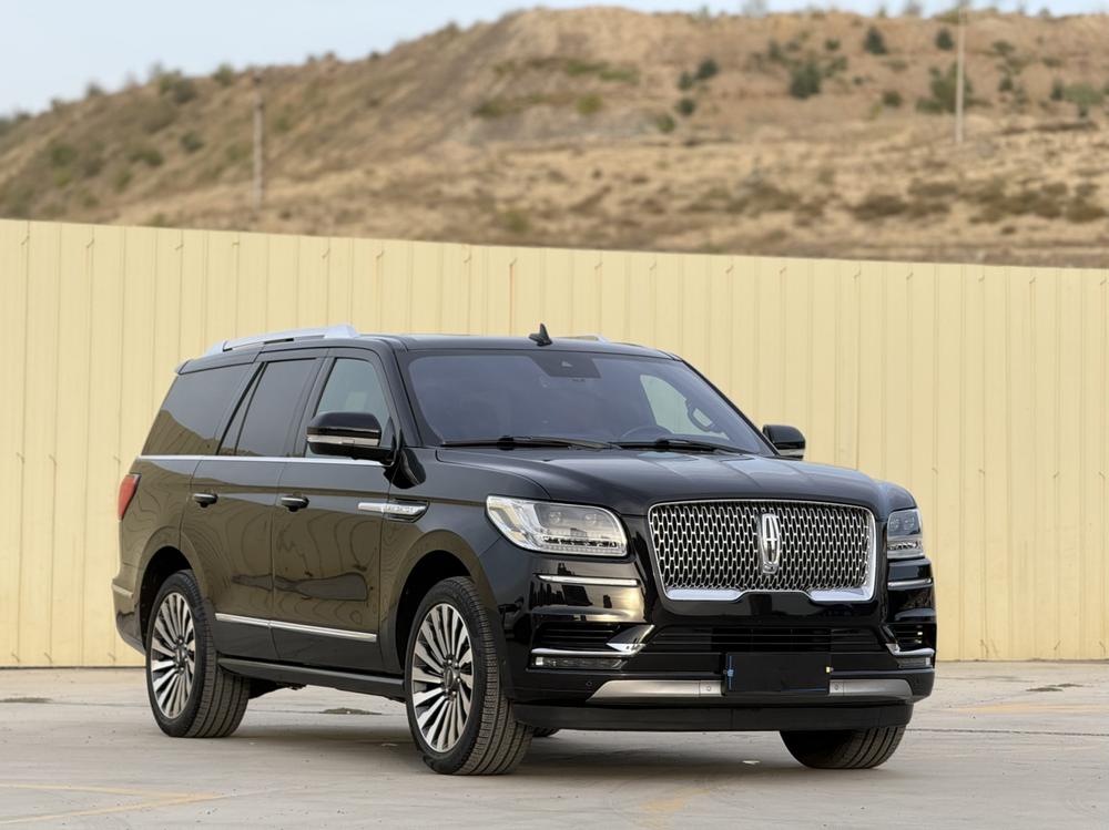 Lincoln Navigator