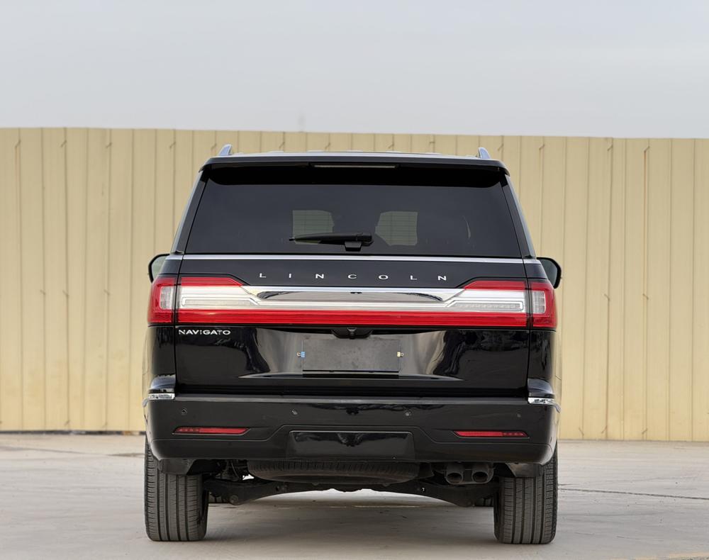 Lincoln Navigator