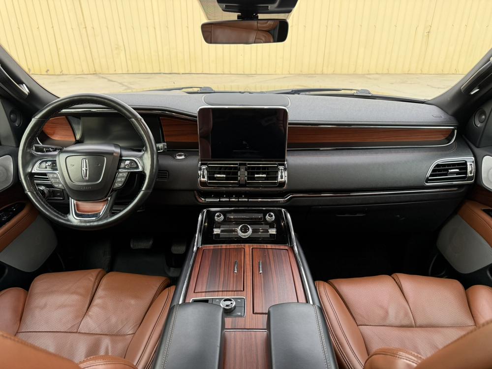 Lincoln Navigator