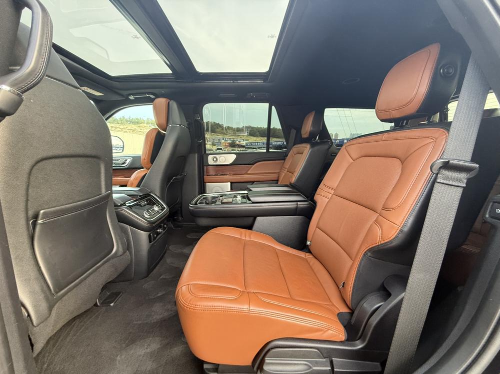 Lincoln Navigator