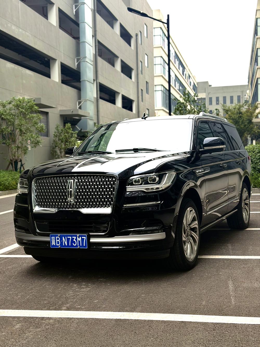 Lincoln Navigator
