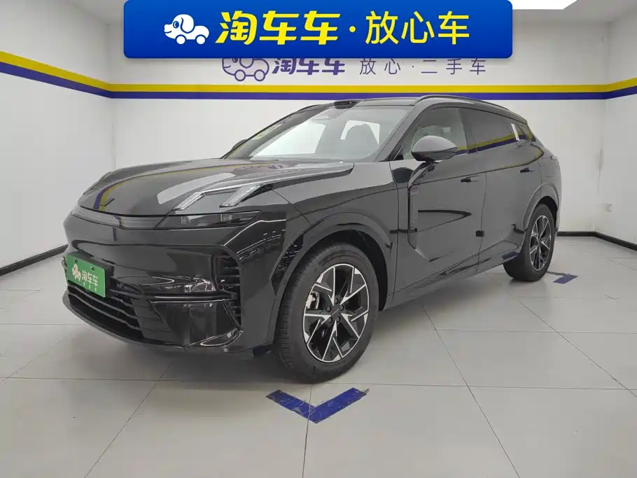 Lynk & Co 08 EM-P