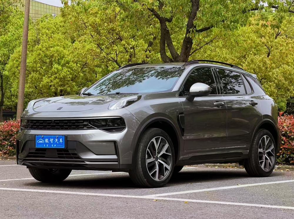 Lynk & Co Lynk & Co 01 EM-P