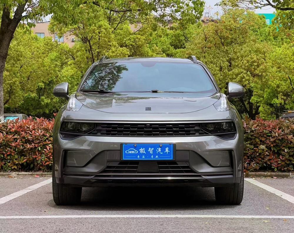 Lynk & Co Lynk & Co 01 EM-P