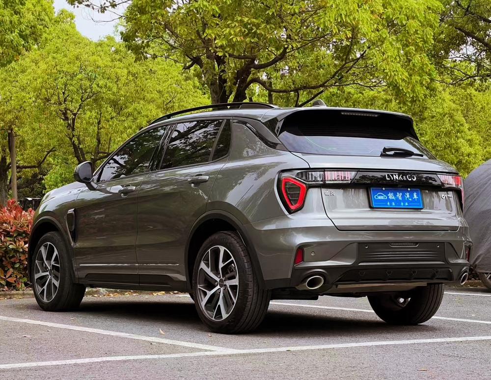 Lynk & Co Lynk & Co 01 EM-P