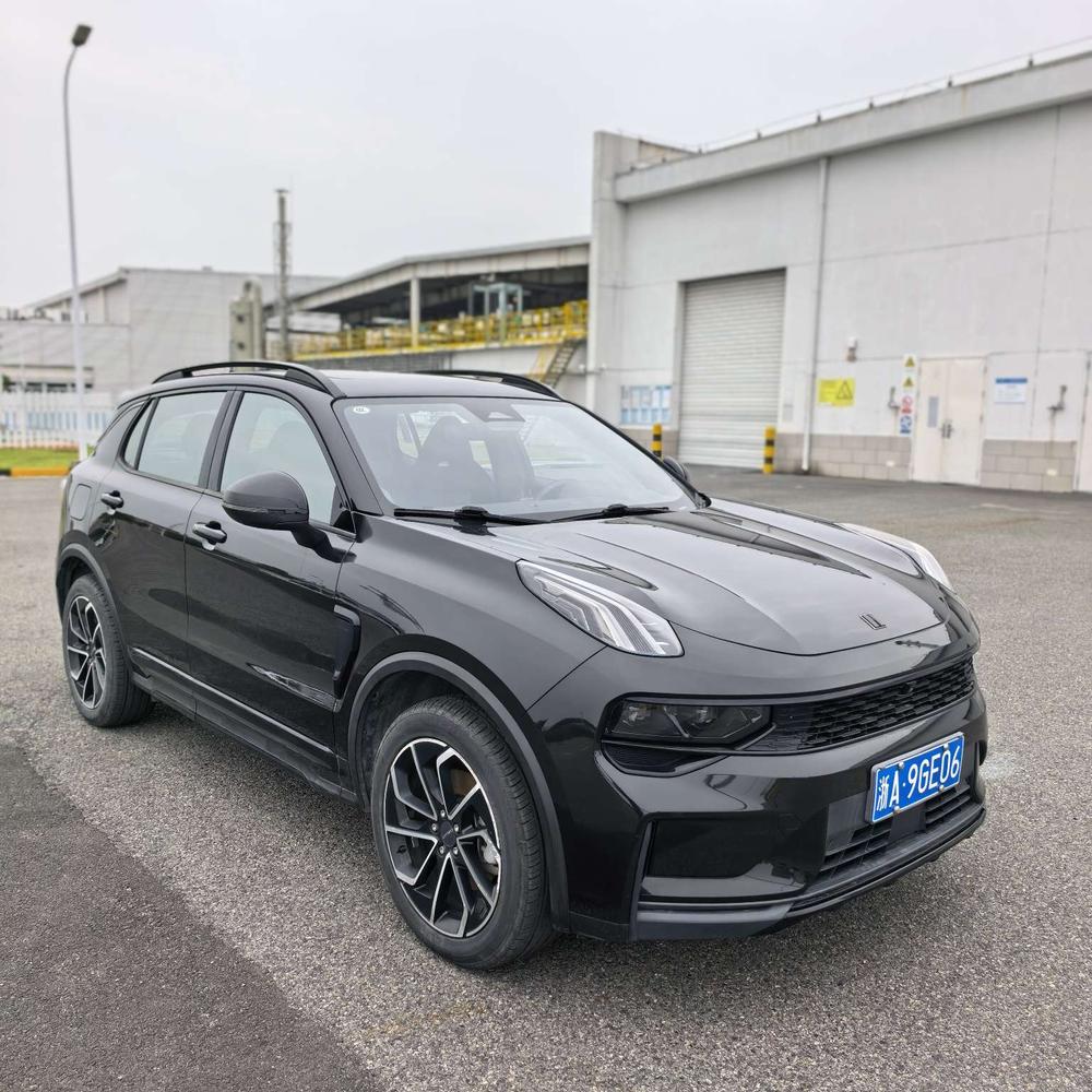 Lynk & Co Lynk & Co 01 EM-P