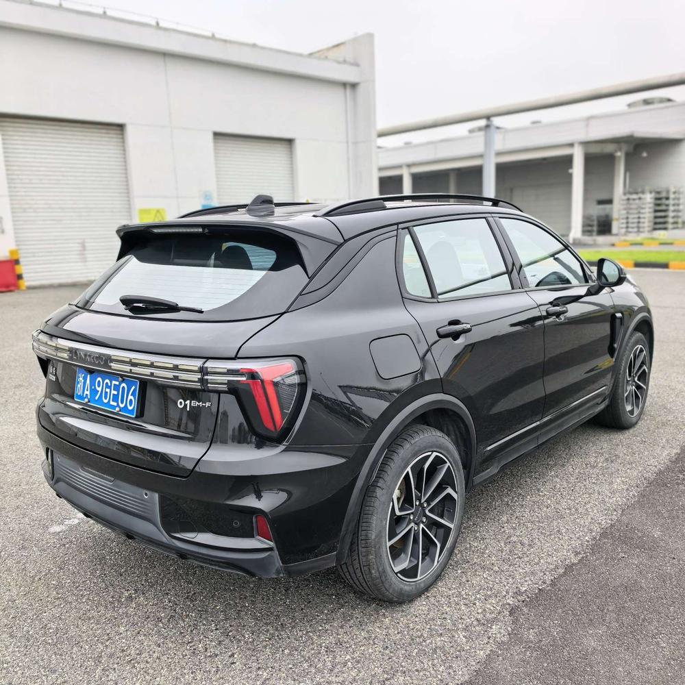 Lynk & Co Lynk & Co 01 EM-P
