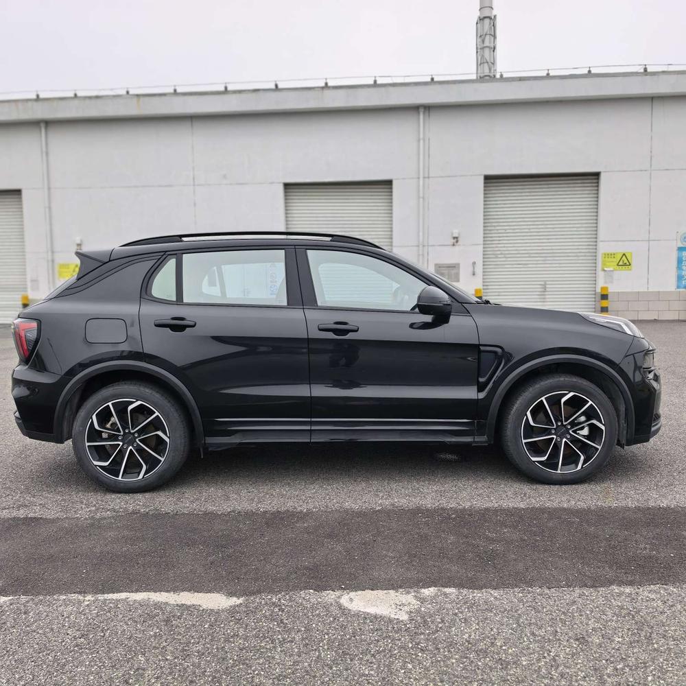 Lynk & Co Lynk & Co 01 EM-P