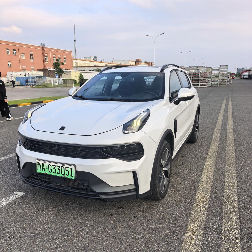 Lynk & Co Lynk & Co 01 EM-P