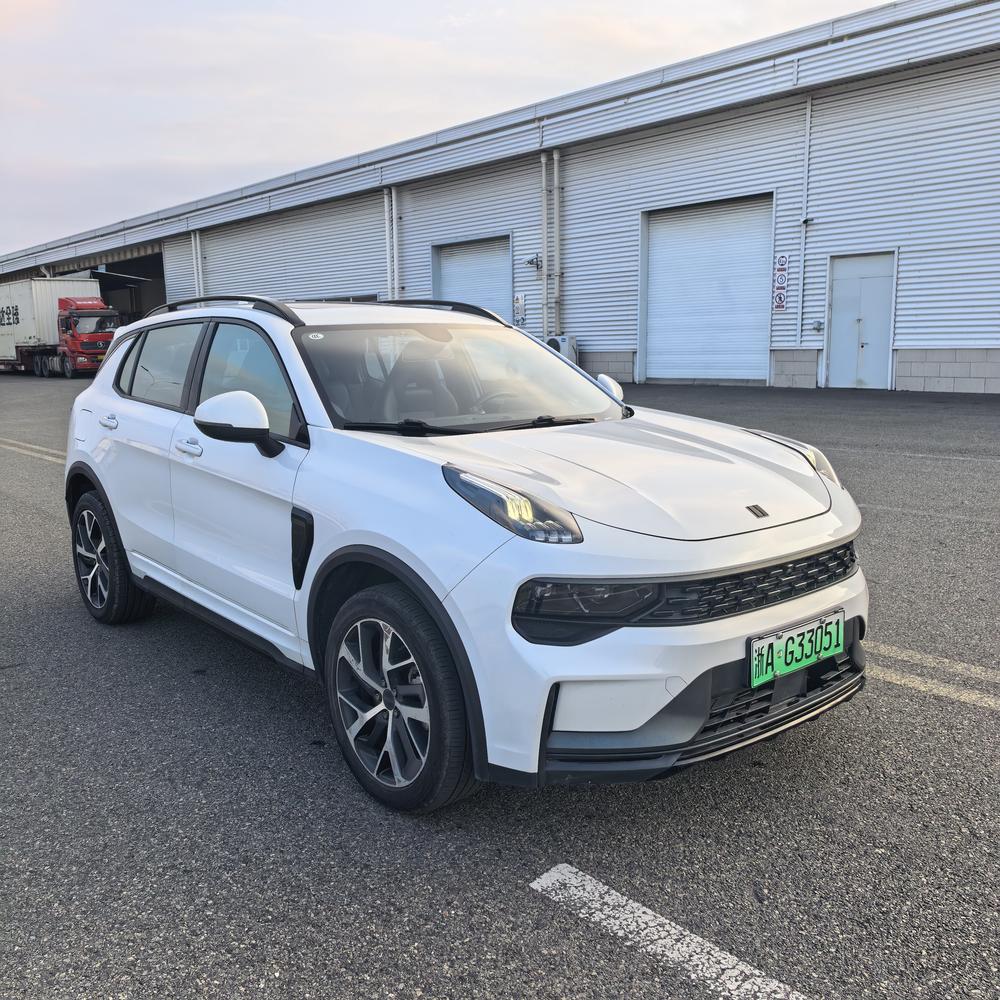 Lynk & Co Lynk & Co 01 EM-P