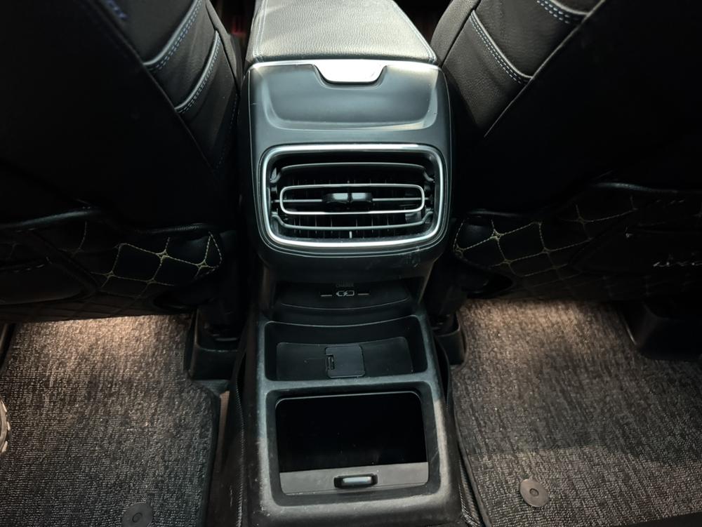 Lynk & Co Lynk & Co 01 EM-P