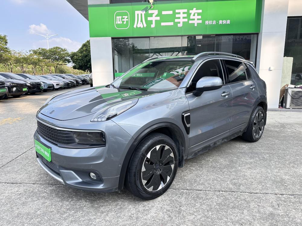 Lynk & Co Lynk & Co 01 EM-P