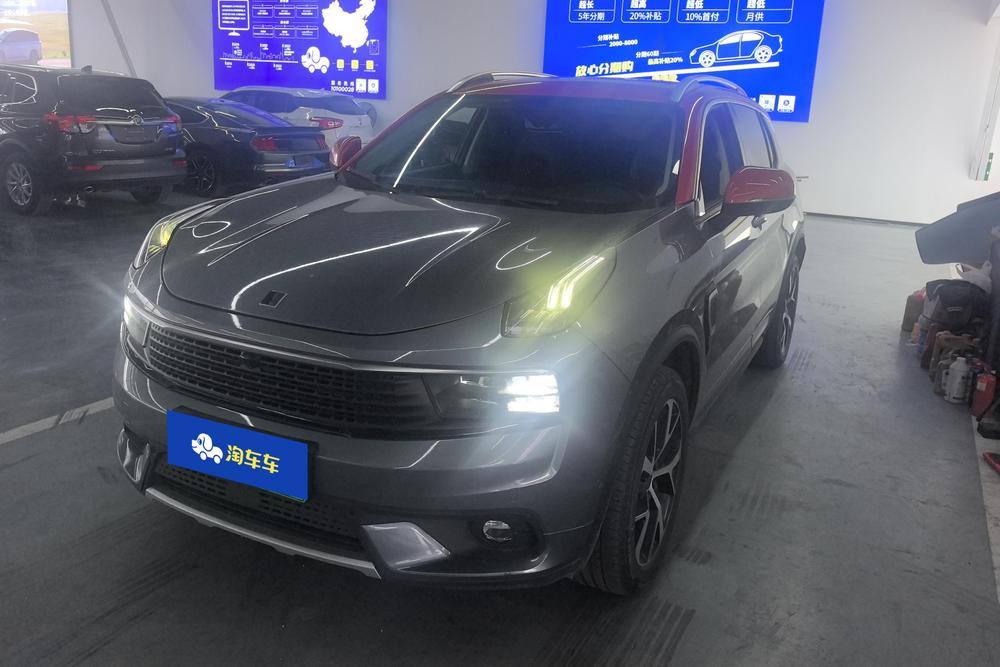 Lynk & Co Lynk & Co 01 EM-P
