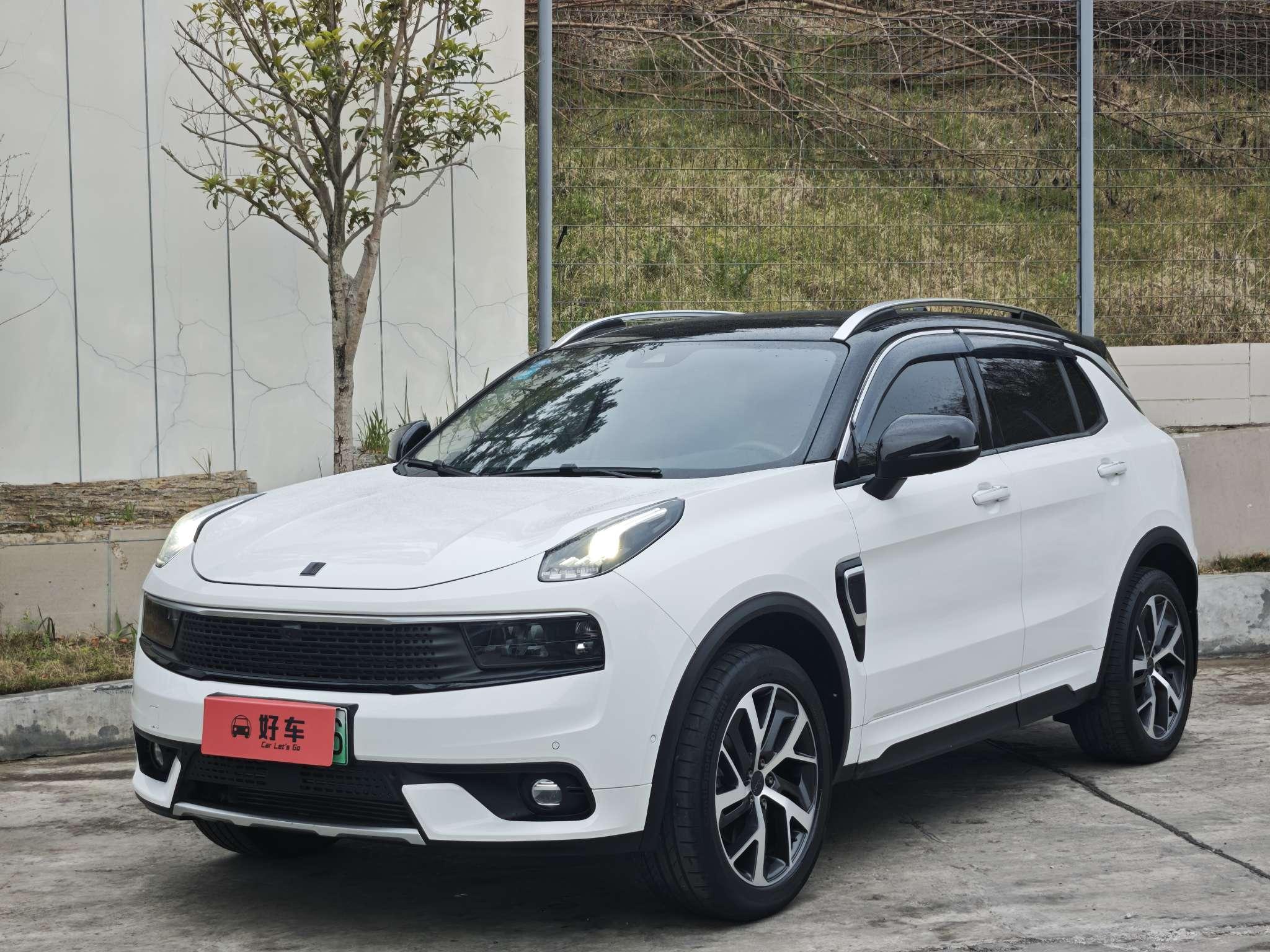 Lynk & Co Lynk & Co 01