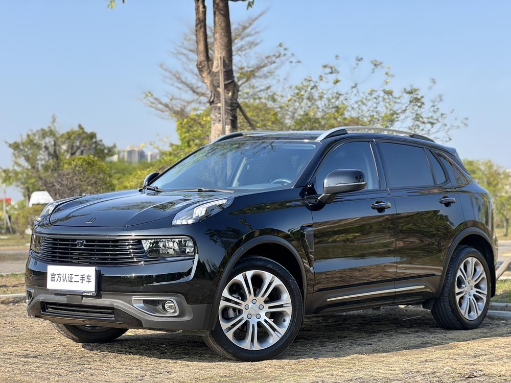 Lynk & Co Lynk & Co 01