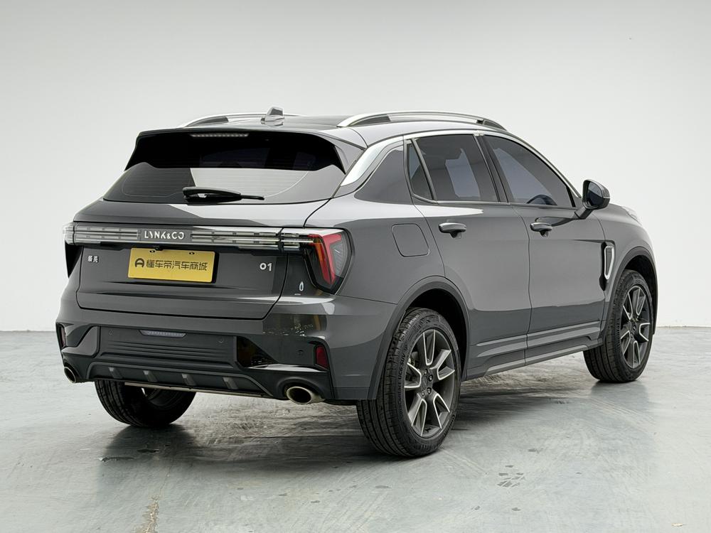 Lynk & Co Lynk & Co 01