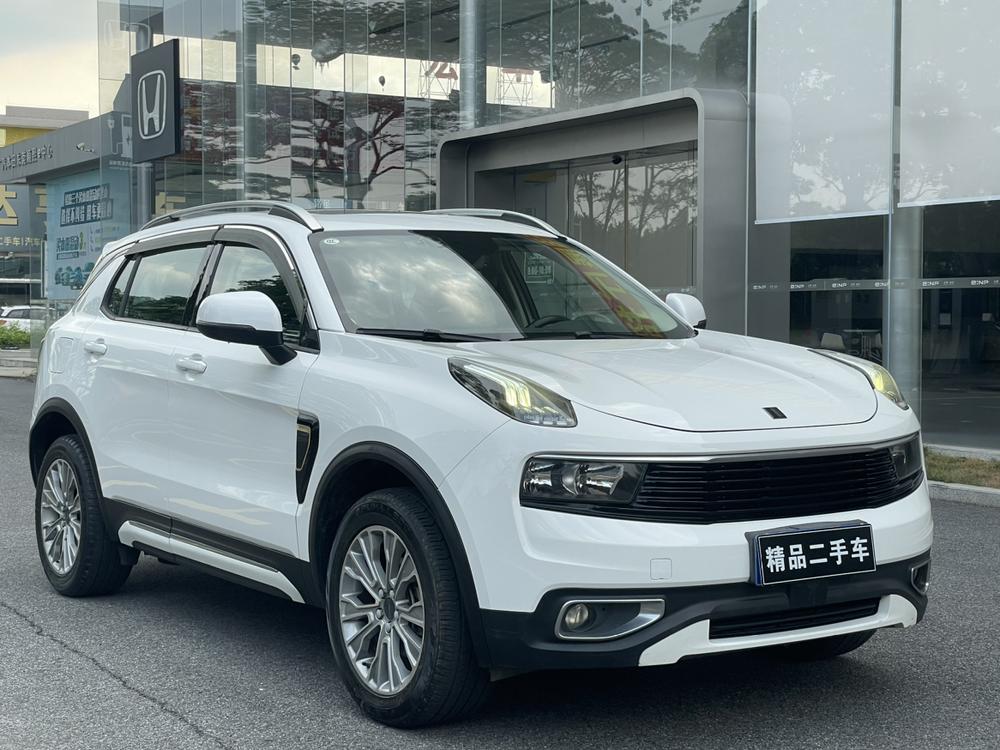 Lynk & Co Lynk & Co 01