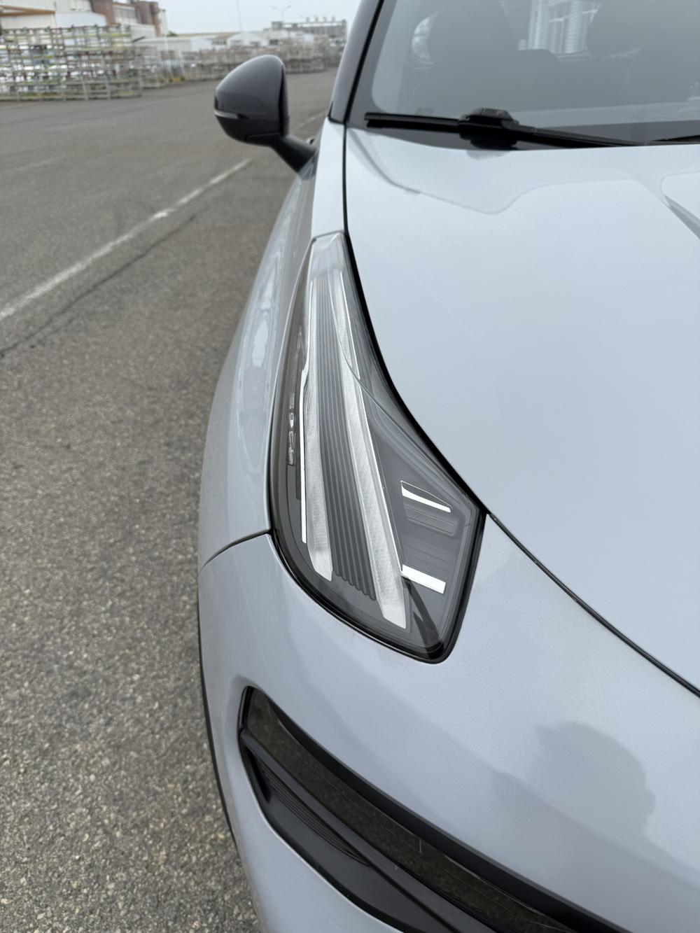 Lynk & Co Lynk & Co 01