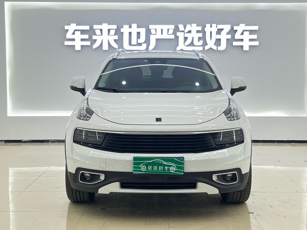 Lynk & Co Lynk & Co 01