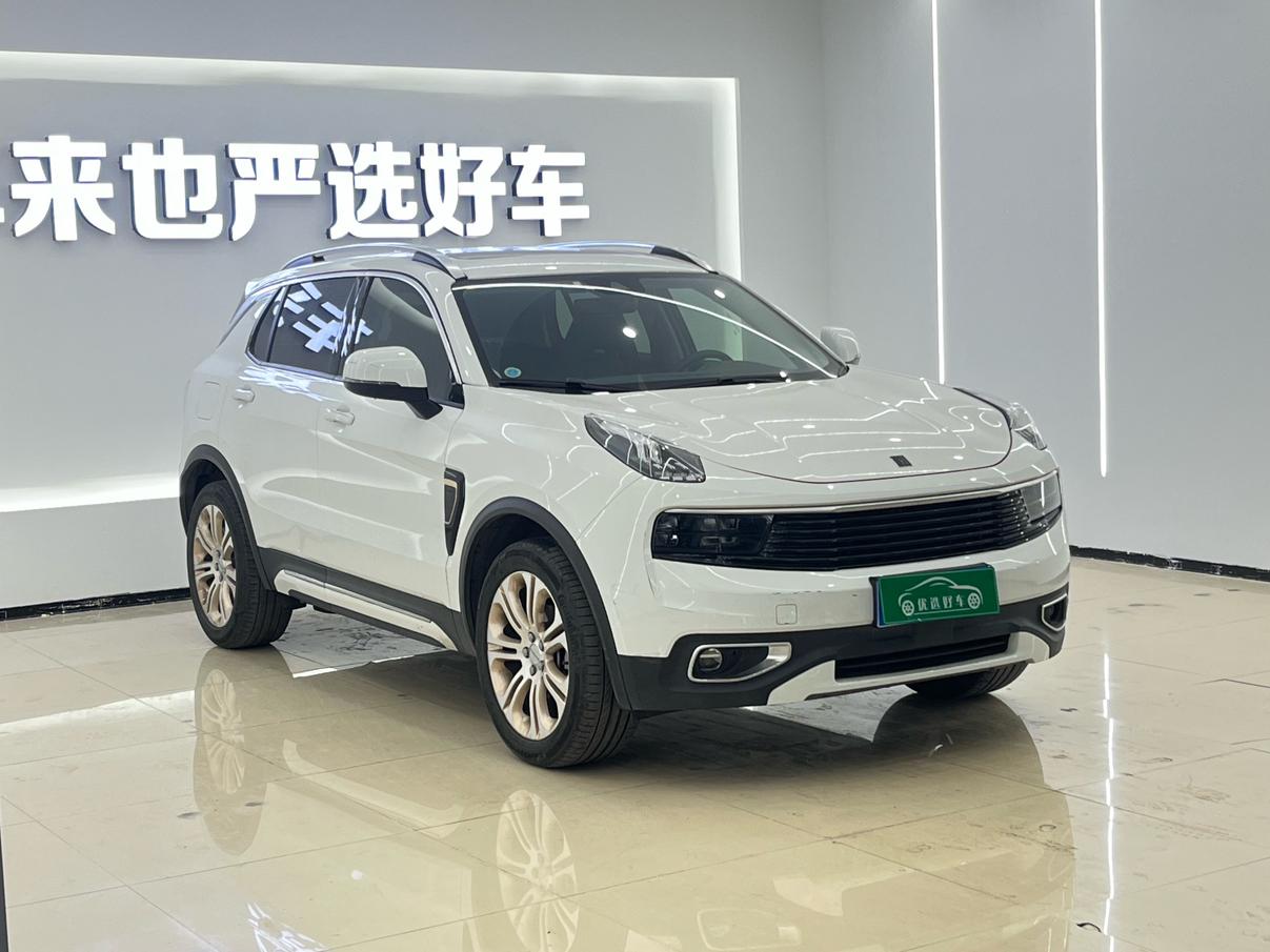 Lynk & Co Lynk & Co 01
