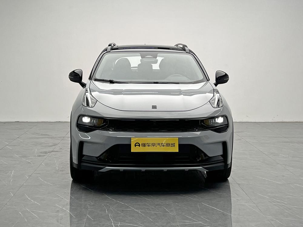 Lynk & Co Lynk & Co 01