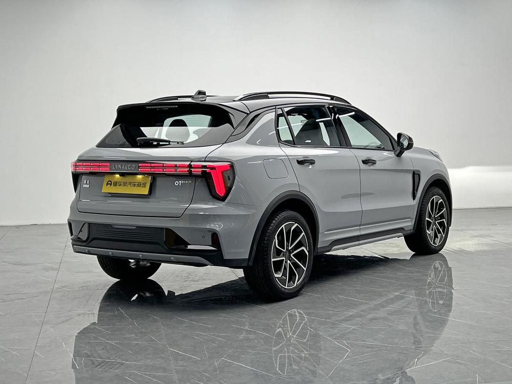 Lynk & Co Lynk & Co 01
