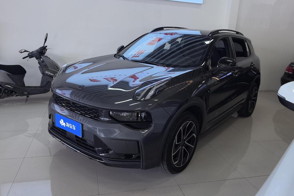 Lynk & Co Lynk & Co 01