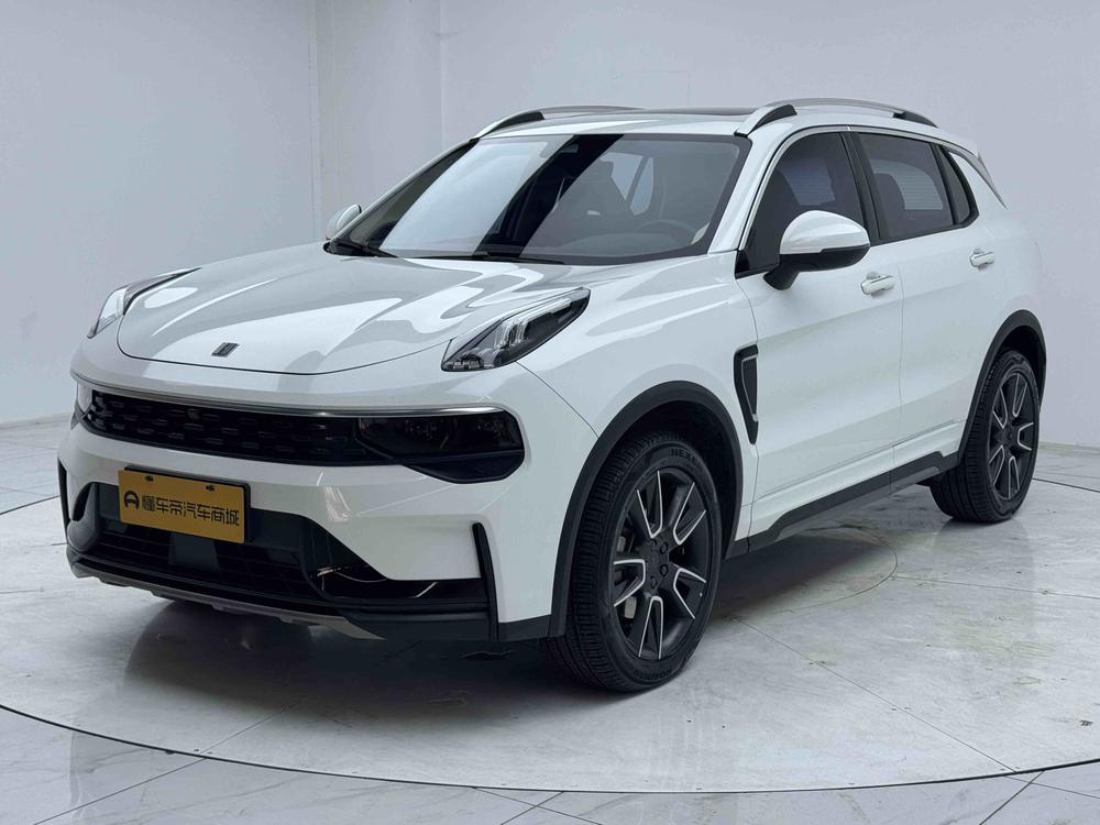 Lynk & Co Lynk & Co 01