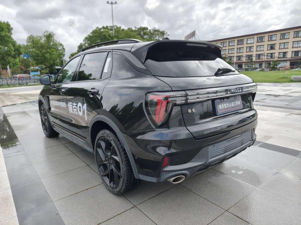 Lynk & Co Lynk & Co 01