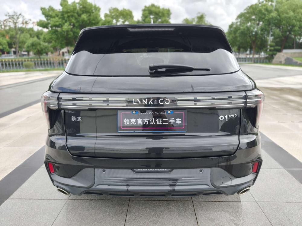 Lynk & Co Lynk & Co 01