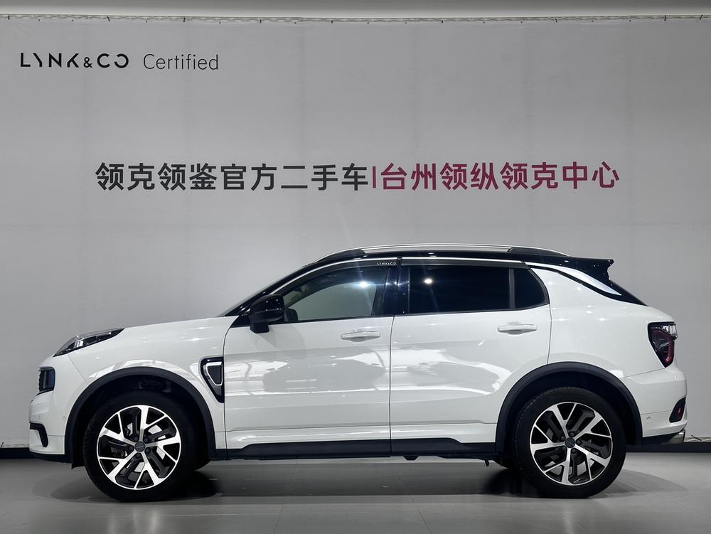 Lynk & Co Lynk & Co 01