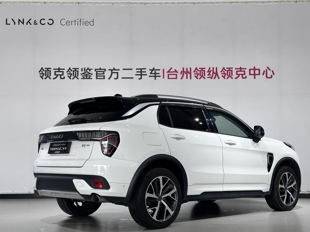 Lynk & Co Lynk & Co 01