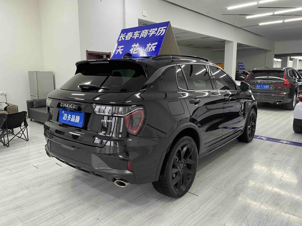 Lynk & Co Lynk & Co 01