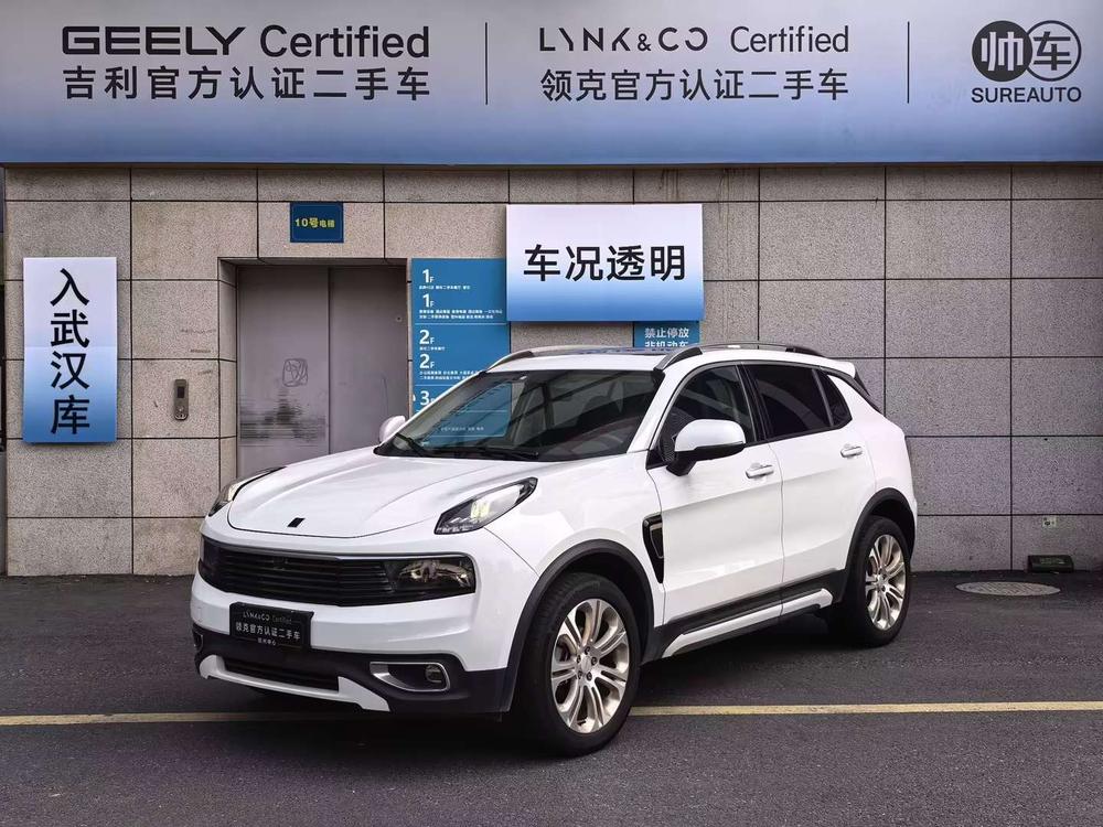 Lynk & Co Lynk & Co 01