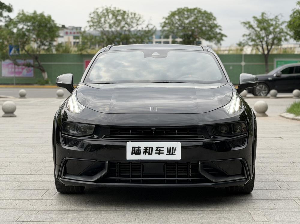 Lynk & Co Lynk & Co 02 Hatchback