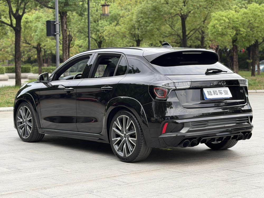 Lynk & Co Lynk & Co 02 Hatchback