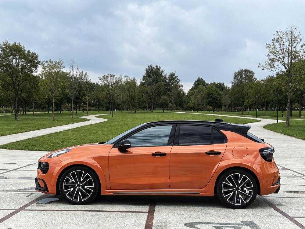 Lynk & Co Lynk & Co 02 Hatchback