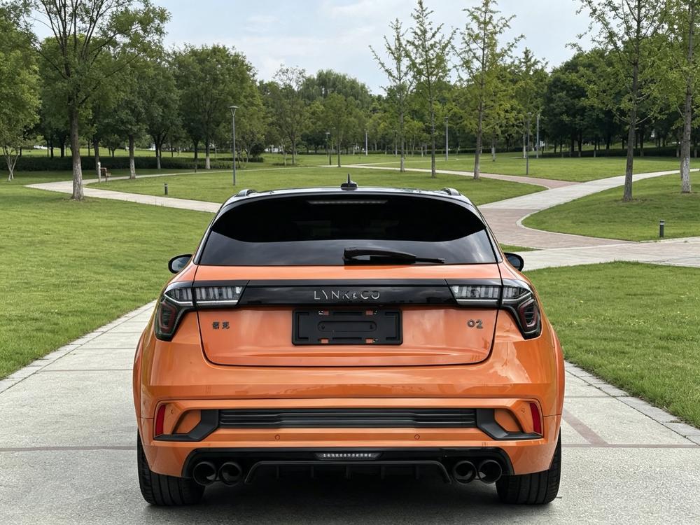 Lynk & Co Lynk & Co 02 Hatchback