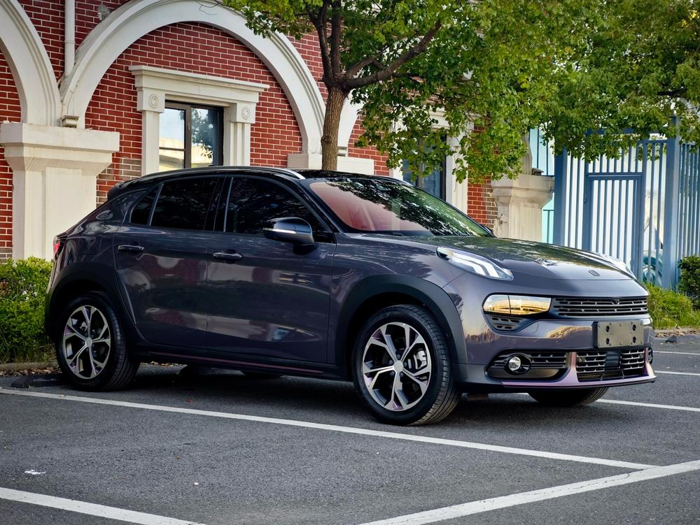 Lynk & Co Lynk & Co 02 PHEV