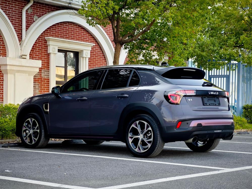 Lynk & Co Lynk & Co 02 PHEV