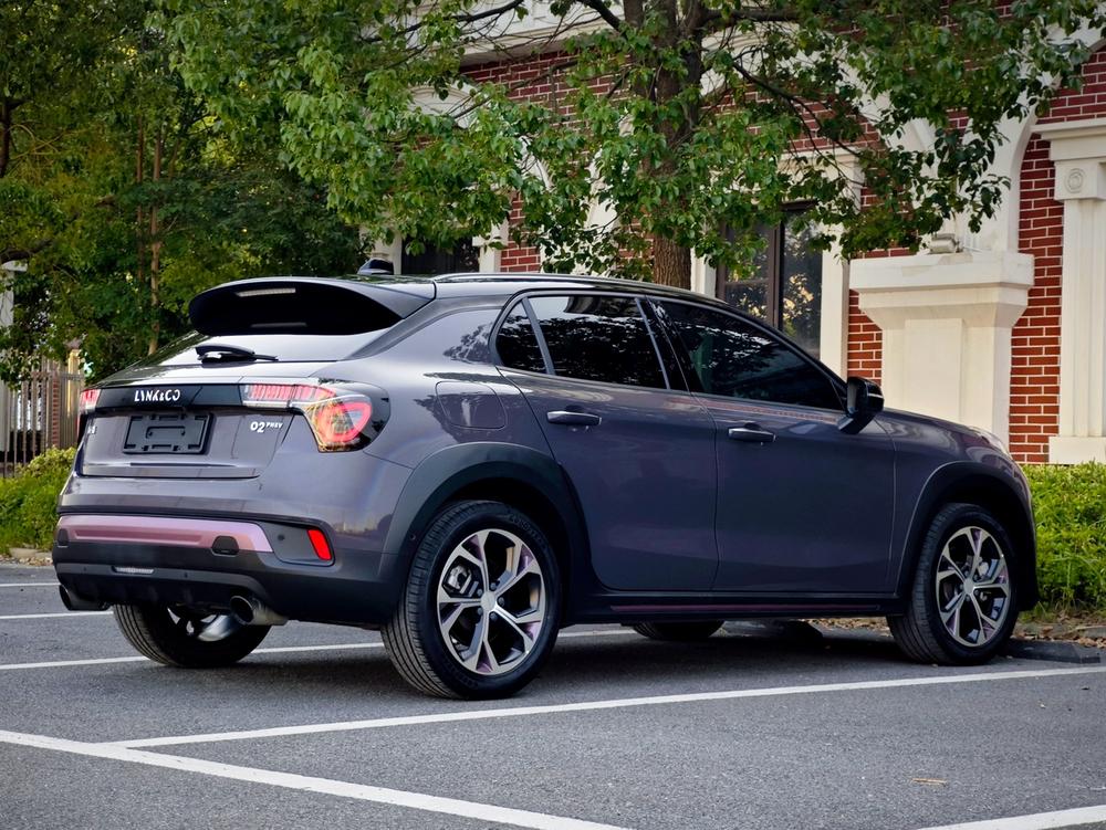 Lynk & Co Lynk & Co 02 PHEV