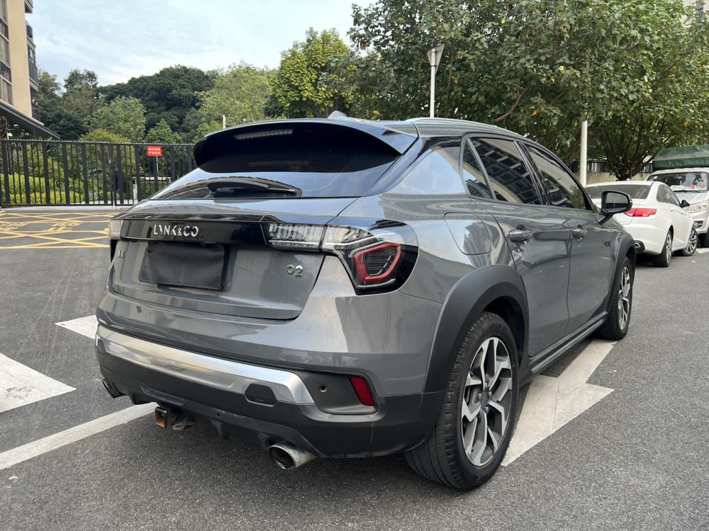 Lynk & Co Lynk & Co 02