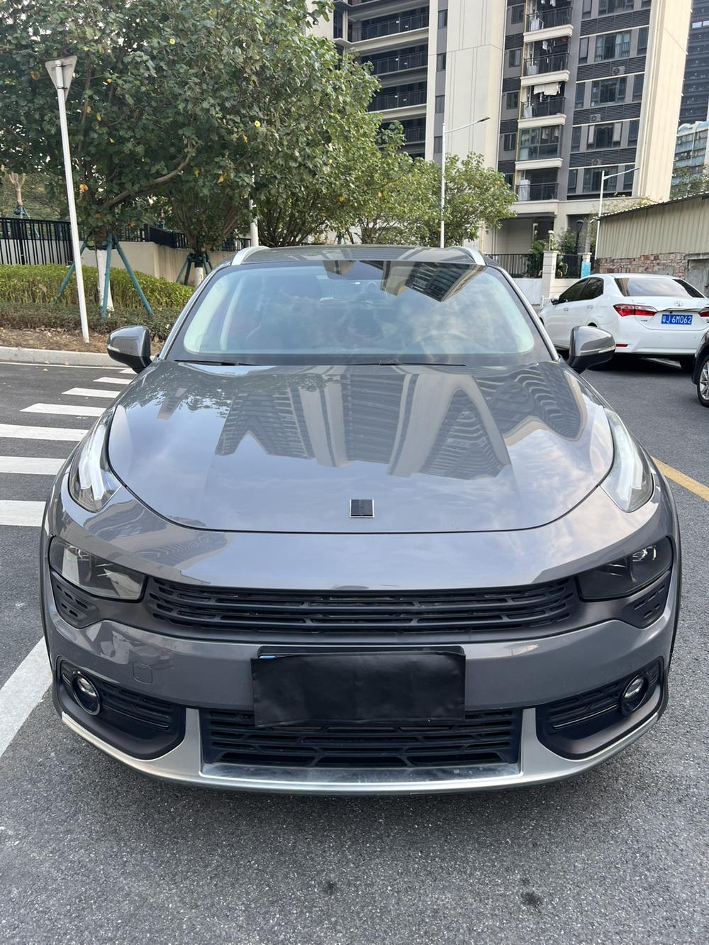 Lynk & Co Lynk & Co 02