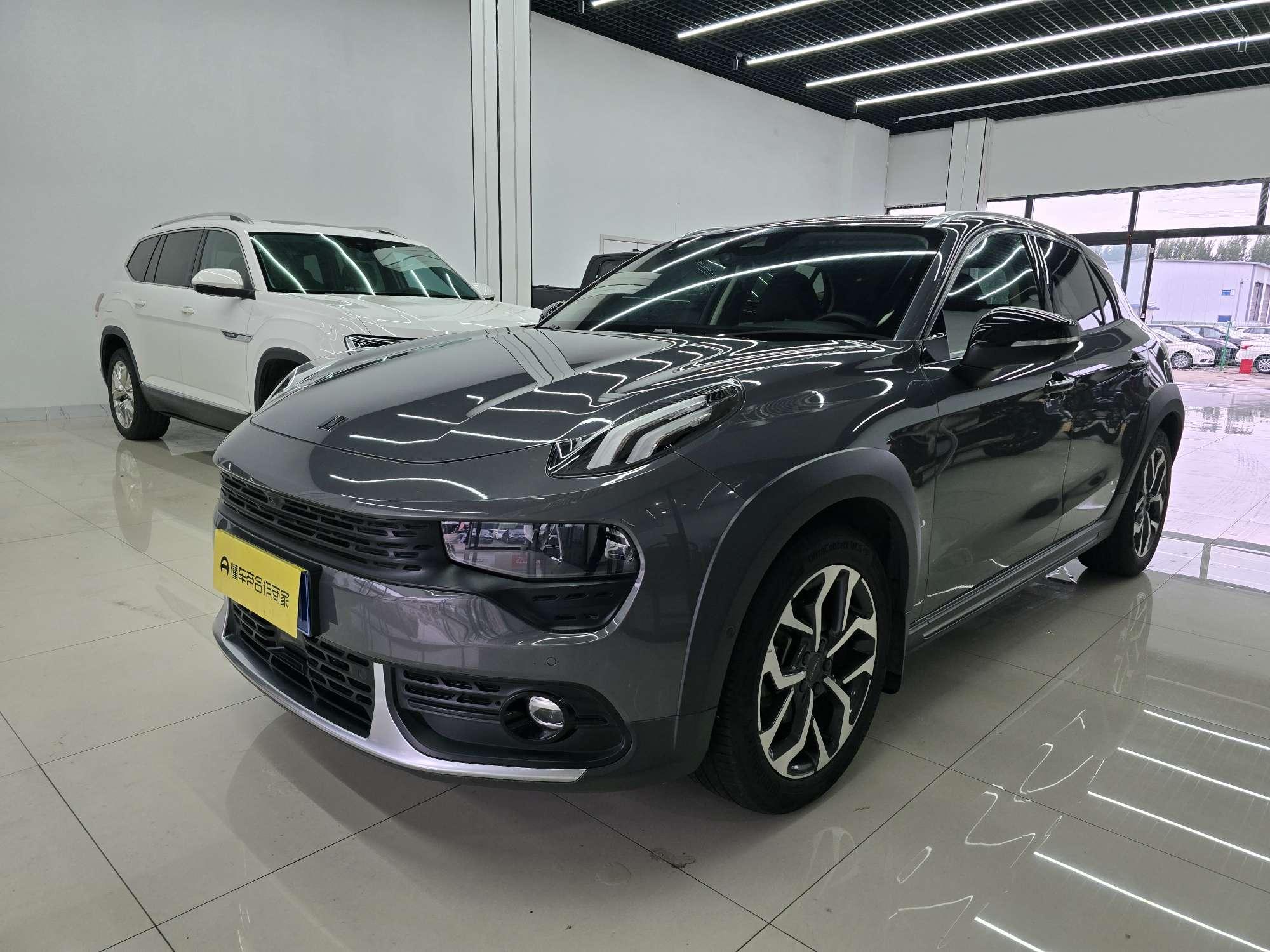 Lynk & Co Lynk & Co 02