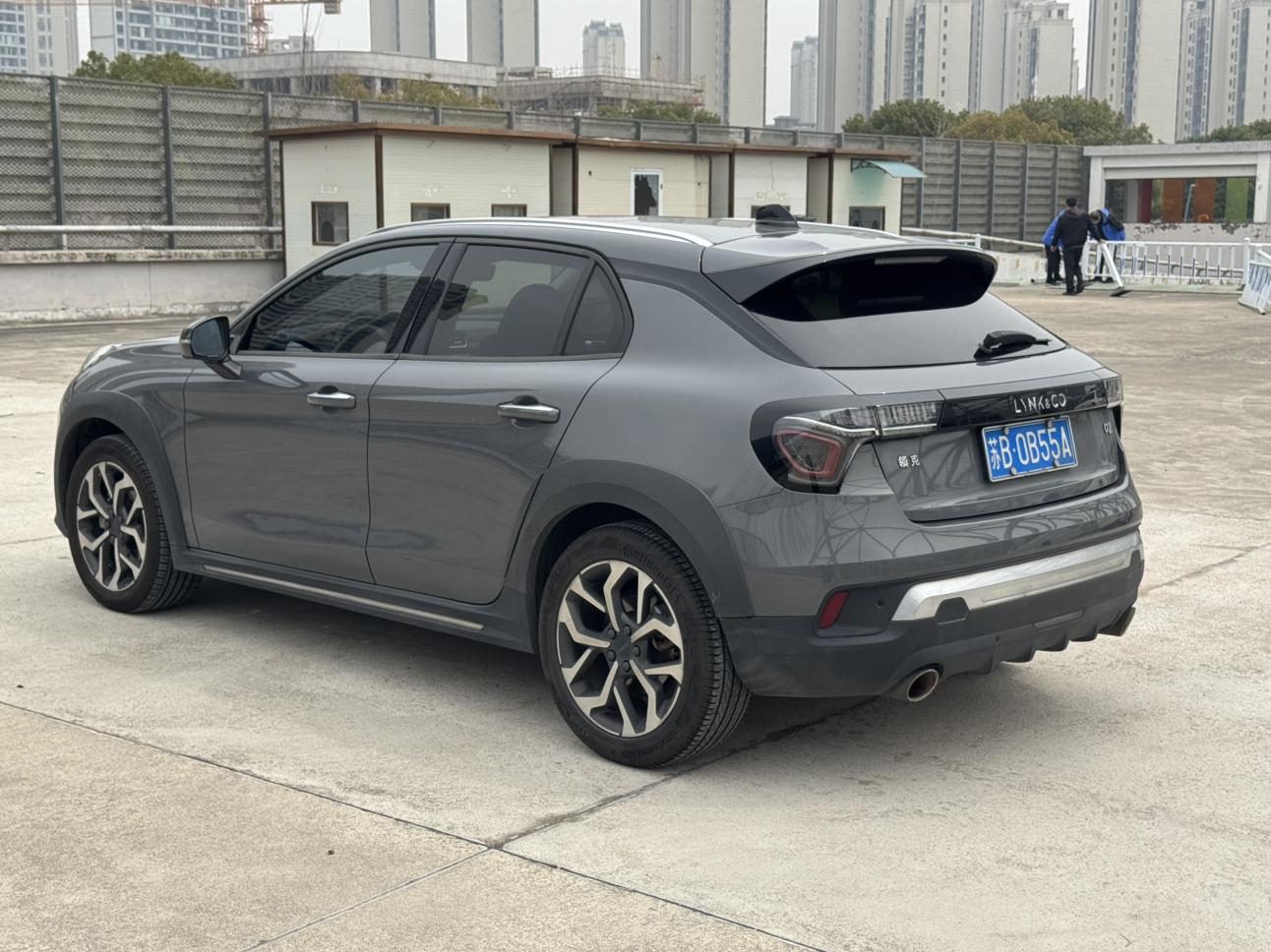 Lynk & Co Lynk & Co 02