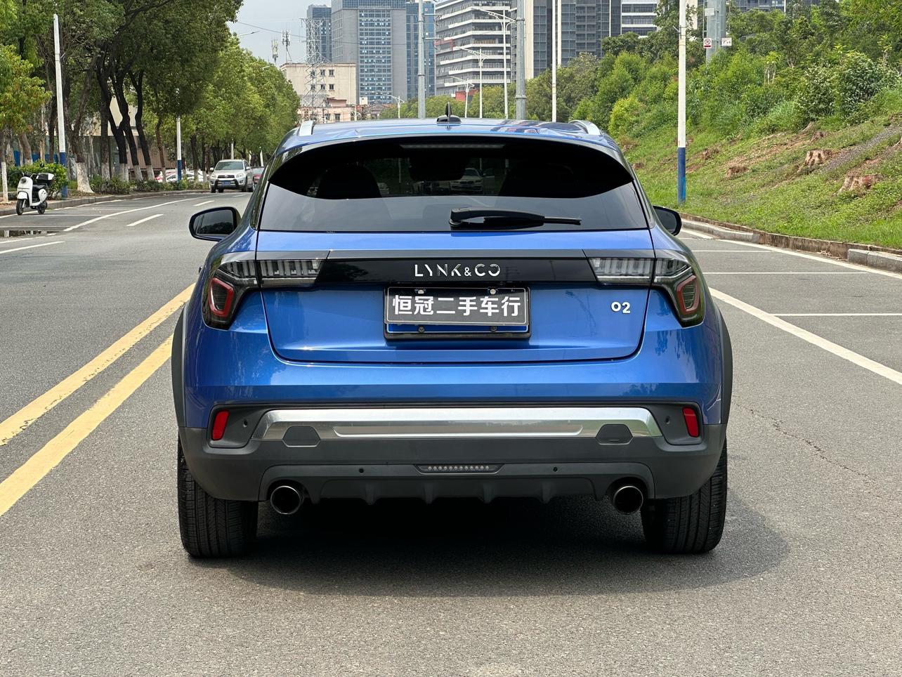 Lynk & Co Lynk & Co 02