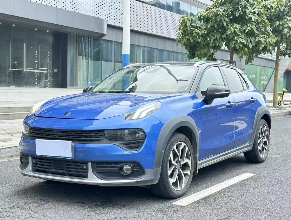 Lynk & Co Lynk & Co 02