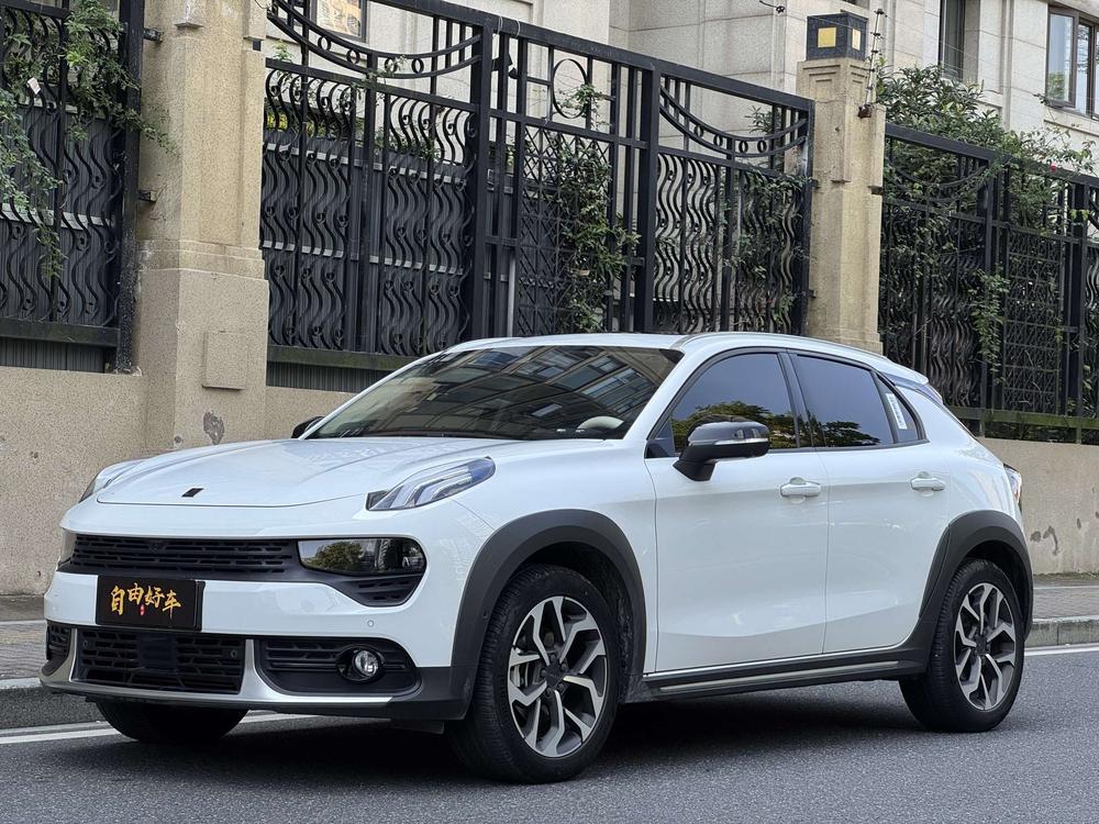 Lynk & Co Lynk & Co 02